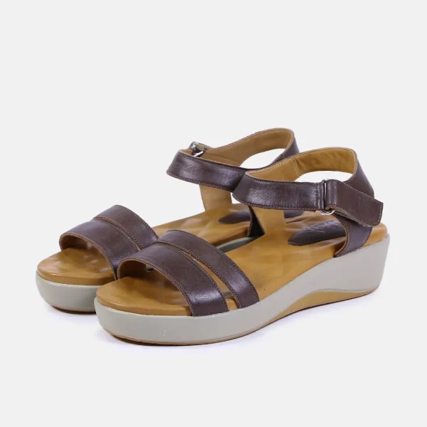 صندل زنانه چرم AM400-21