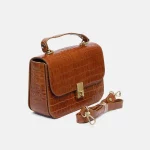 کیف زنانه دوشی چرم ویکتوریا