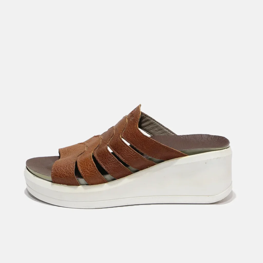 صندل زنانه چرم دکترآس 2220